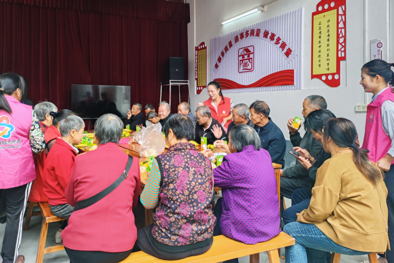 永利官网开展重阳节敬老爱老系列活动